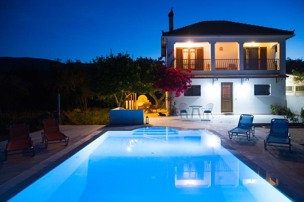 Villa Lola - 3 Bedrooms & Private Pool Lithakiá Kültér fotó