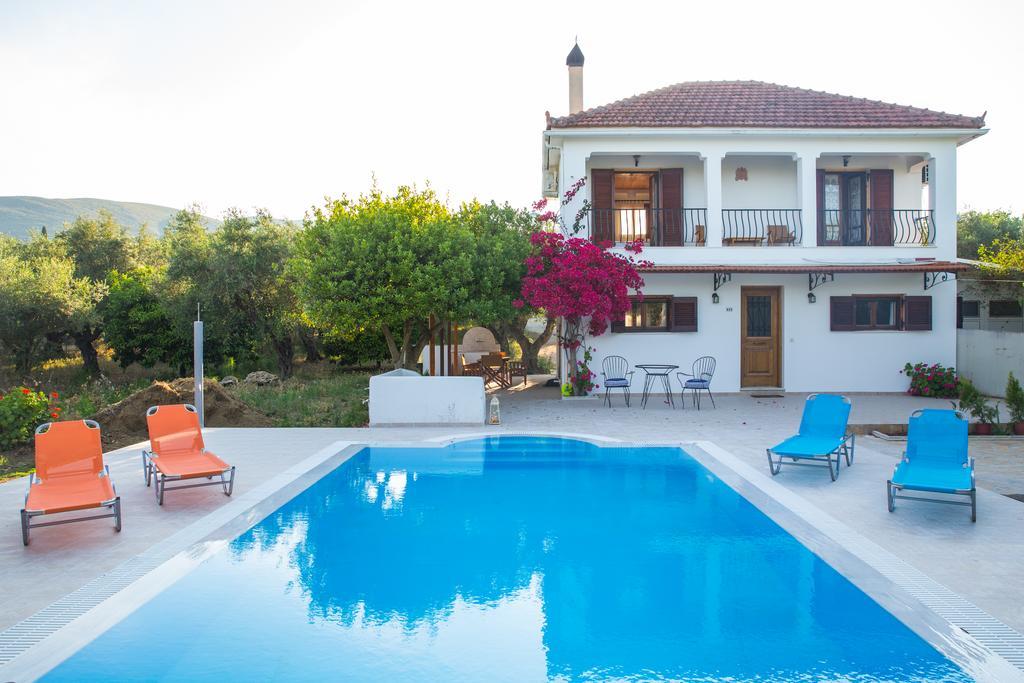 Villa Lola - 3 Bedrooms & Private Pool Lithakiá Kültér fotó